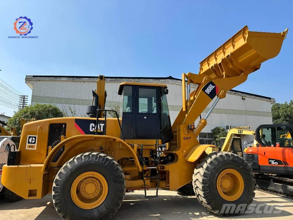 CAT 966 L Gumikerekes homlokrakodók