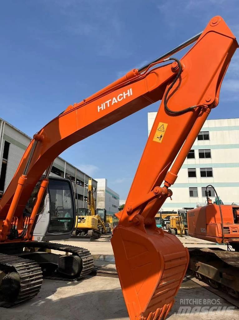 Hitachi EX 200 Lánctalpas kotrók