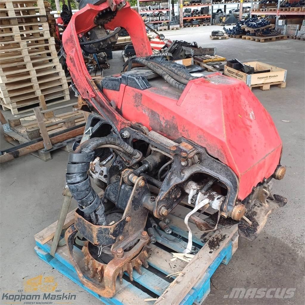 Komatsu C144 Betakarító fejek