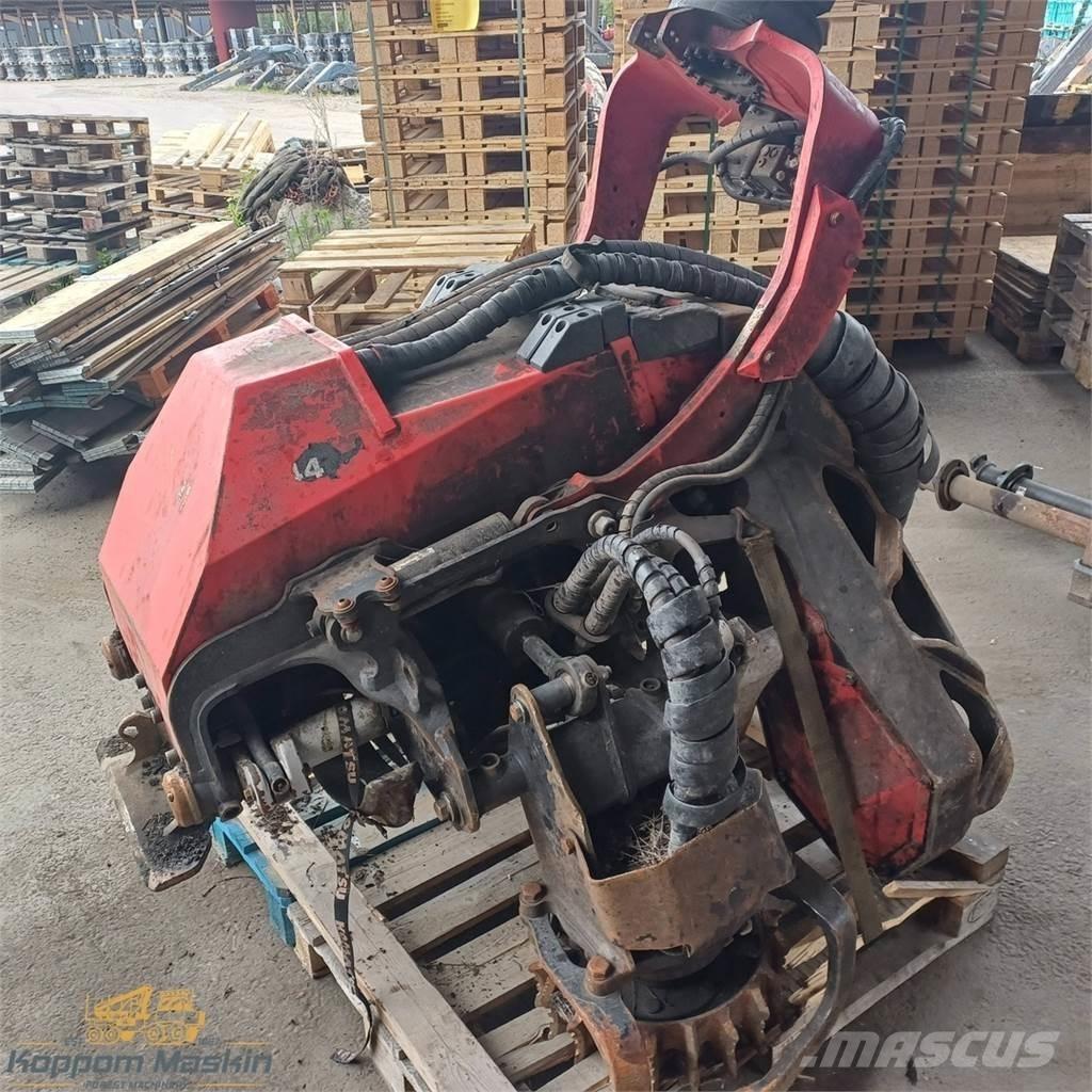 Komatsu C144 Betakarító fejek