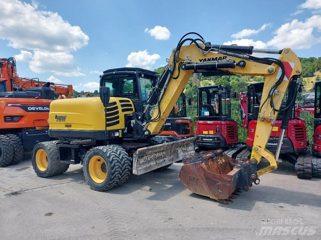 Yanmar B 95 W Gumikerekes kotrók