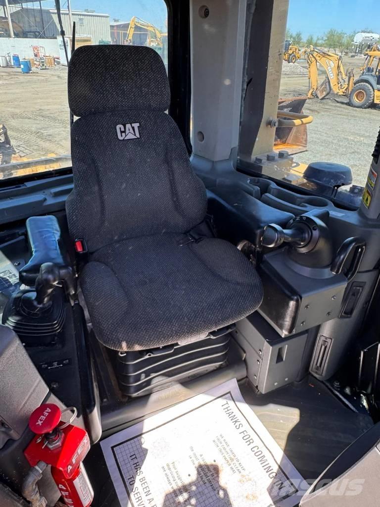 CAT D 9 T lánctalpas dózerek