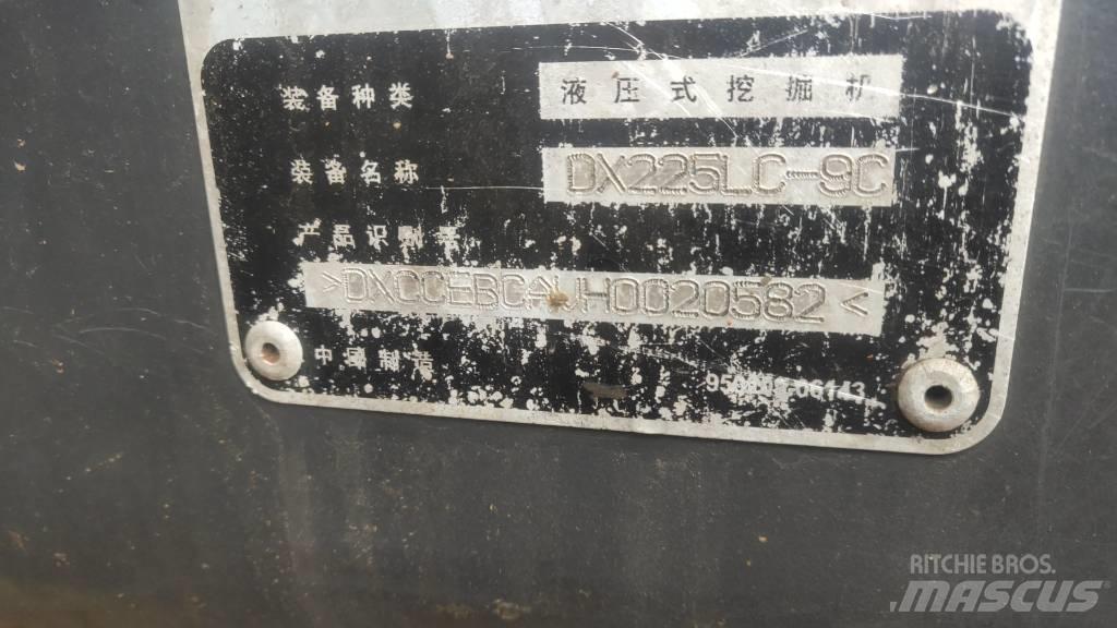 Doosan DX225LC-9C Lánctalpas kotrók