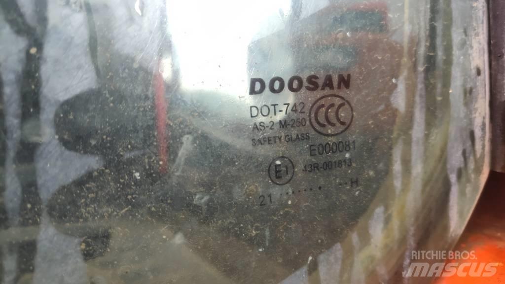 Doosan DX225LC-9C Lánctalpas kotrók