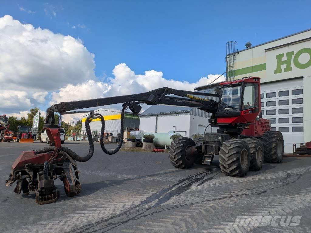 Komatsu 931.1 Betakarítók