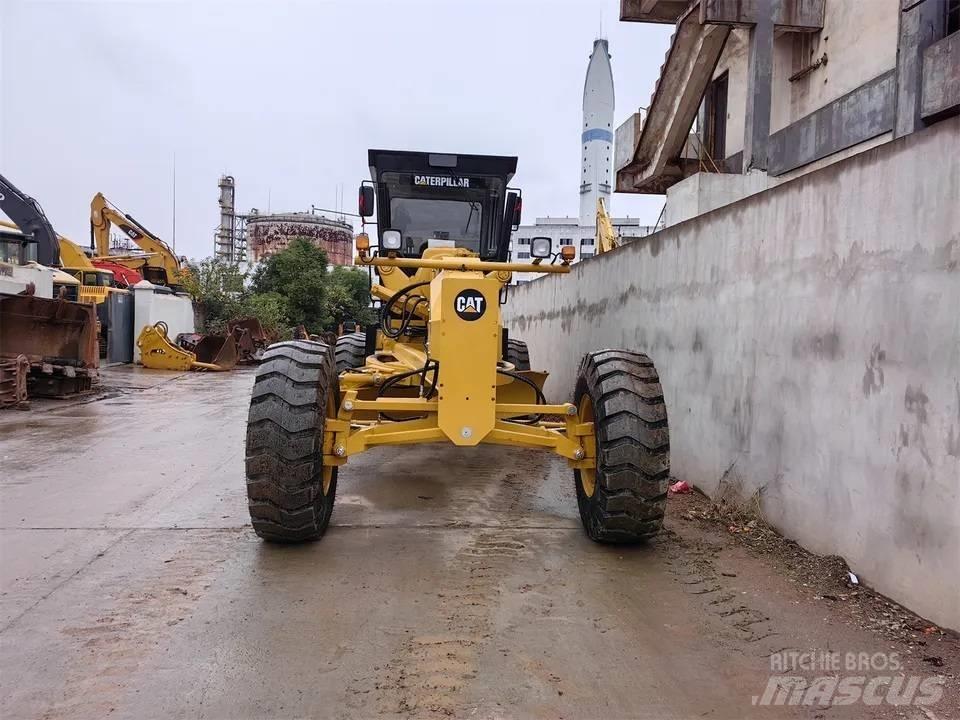 CAT 140H Gréderek