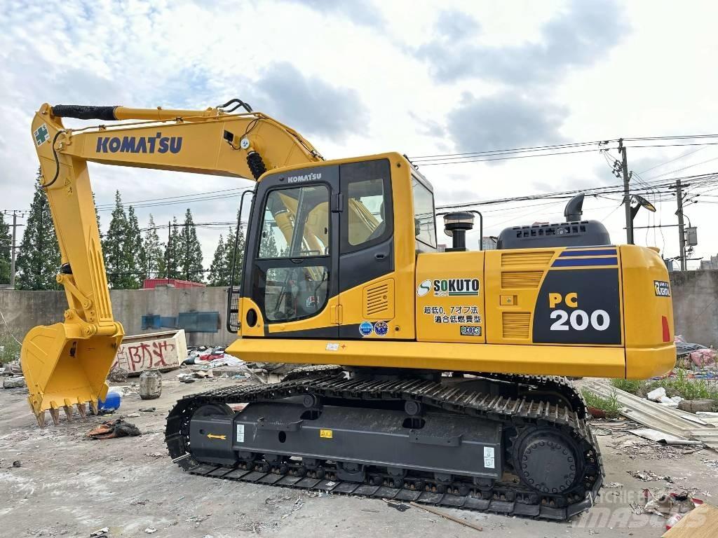 Komatsu PC200-8 Lánctalpas kotrók