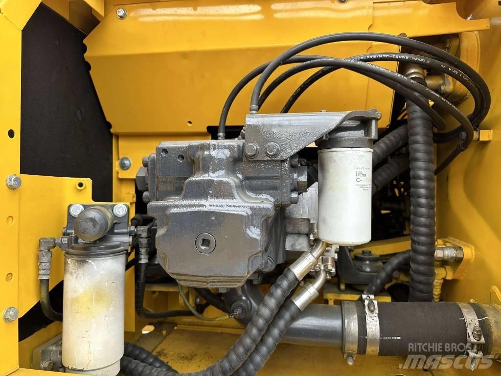 Komatsu PC200-8 Lánctalpas kotrók