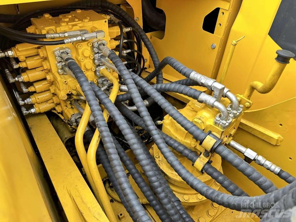 Komatsu PC200-8 Lánctalpas kotrók