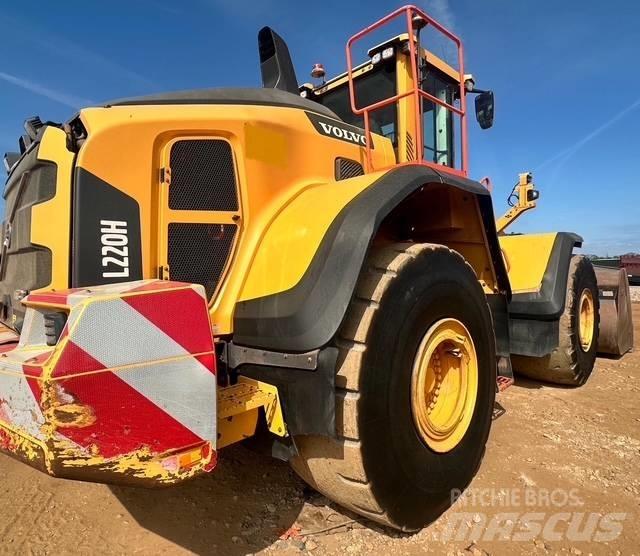 Volvo L 220 H Gumikerekes homlokrakodók