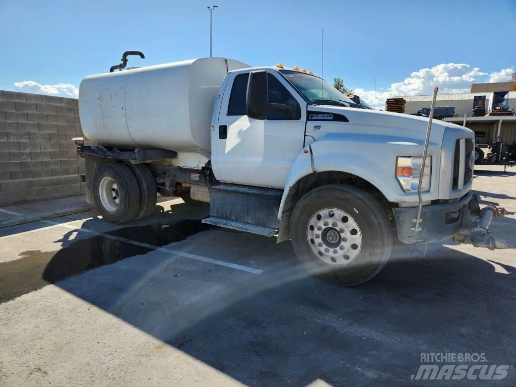 Ford F 650 Vízszállító teherautók