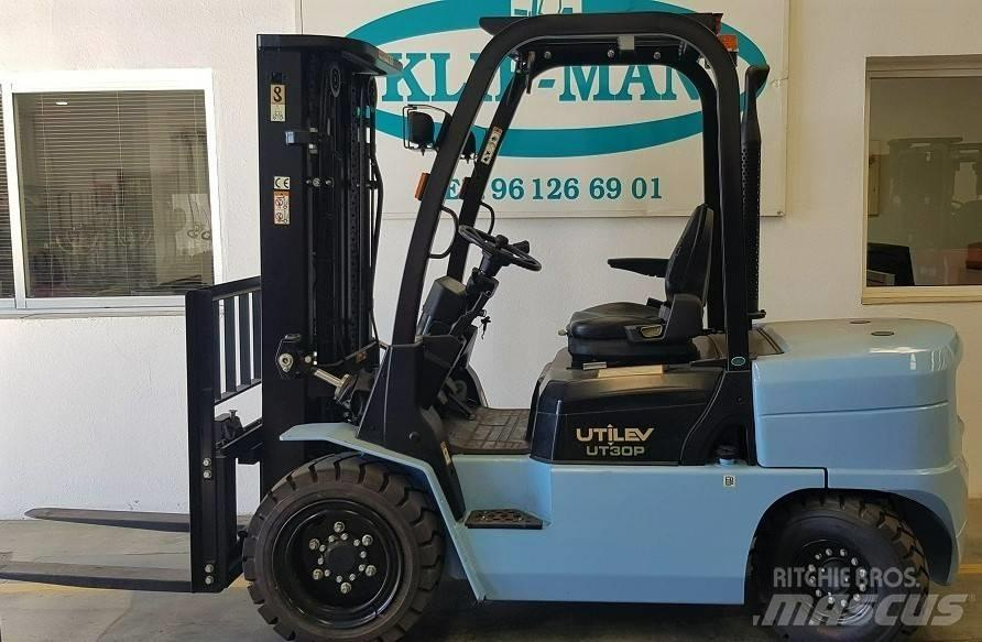 Utilev (5586) UT30P Dízel targoncák