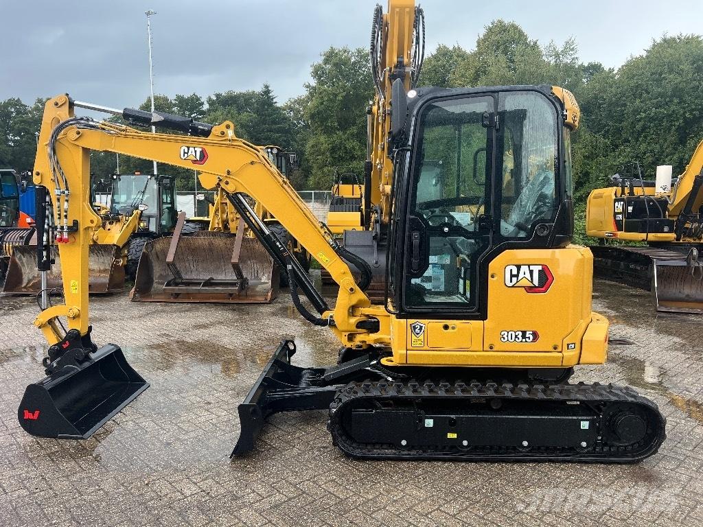 CAT 303.5 CR Mini kotrók < 7t