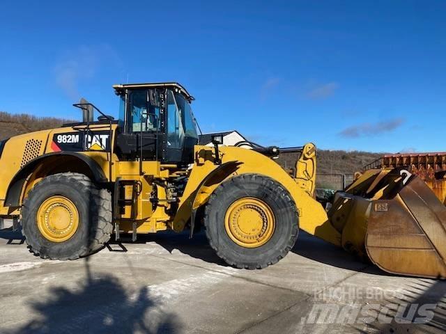 CAT 982 M Gumikerekes homlokrakodók