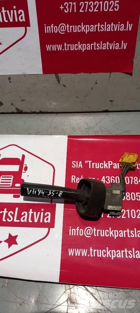 Volvo FH 12.   1624133 Vezetőfülke és belső tartozékok