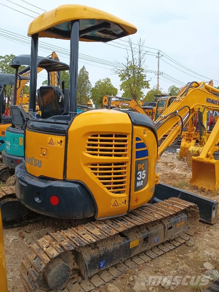 Komatsu PC 35 Lánctalpas kotrók