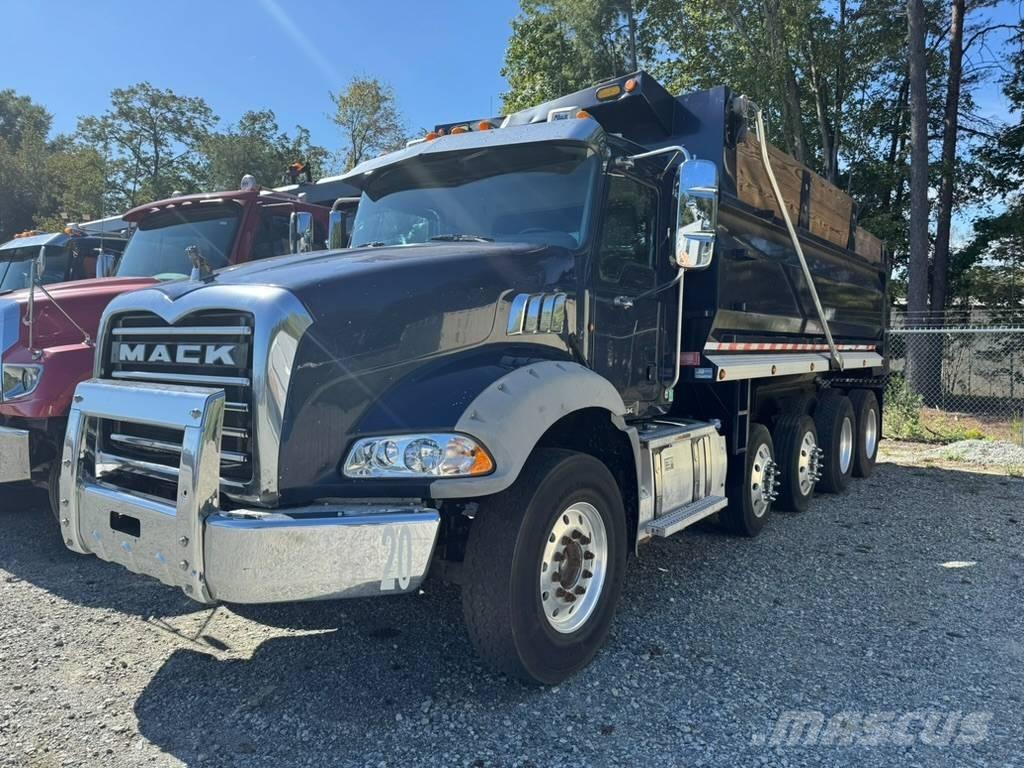 Mack GU813 Billenő teherautók
