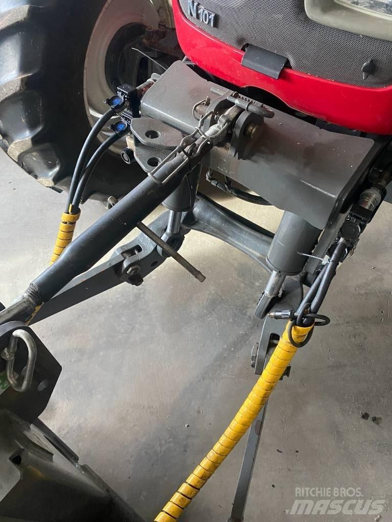 Valtra N 101 Traktorok