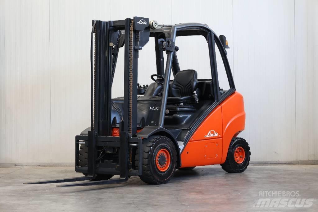 Linde H 30 D Dízel targoncák