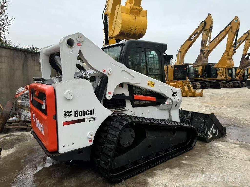 Bobcat T770 Lánctalpas homlokrakodók
