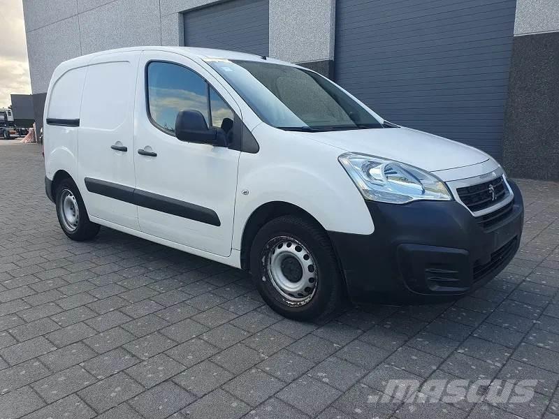 Peugeot Partner Dobozos