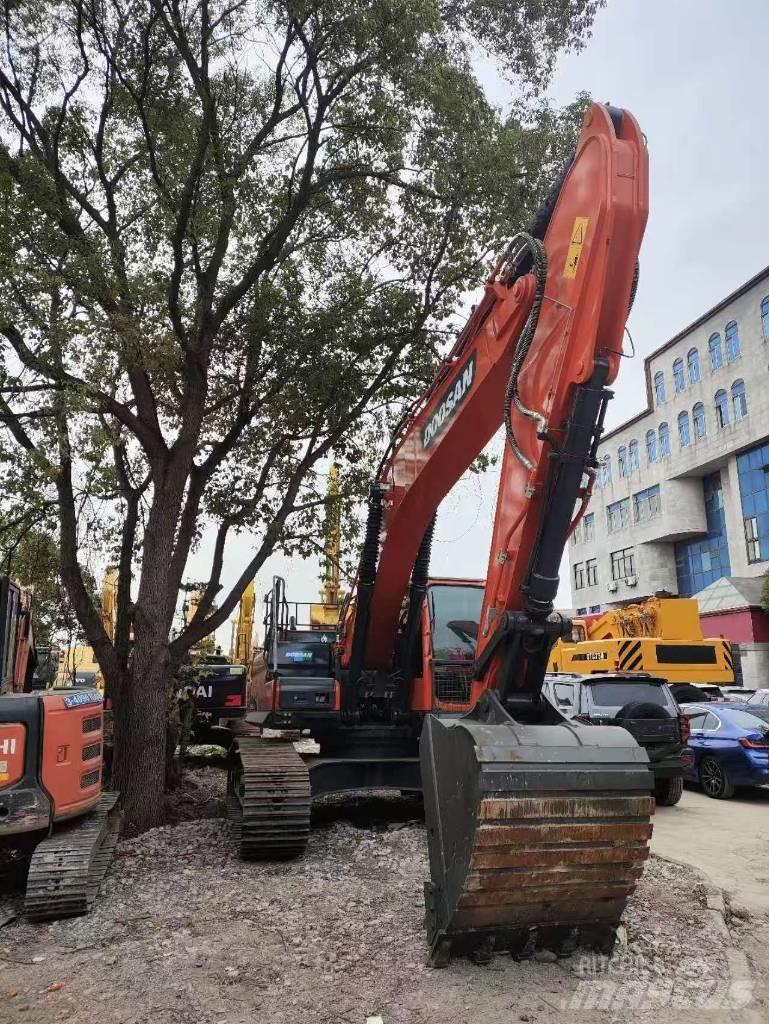 Doosan DX300LC-9c Lánctalpas kotrók