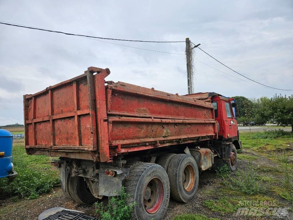 Tatra 138 S3  6x6 Billenő teherautók