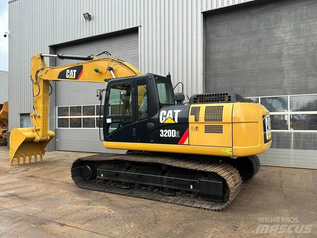 CAT 320D2 Lánctalpas kotrók