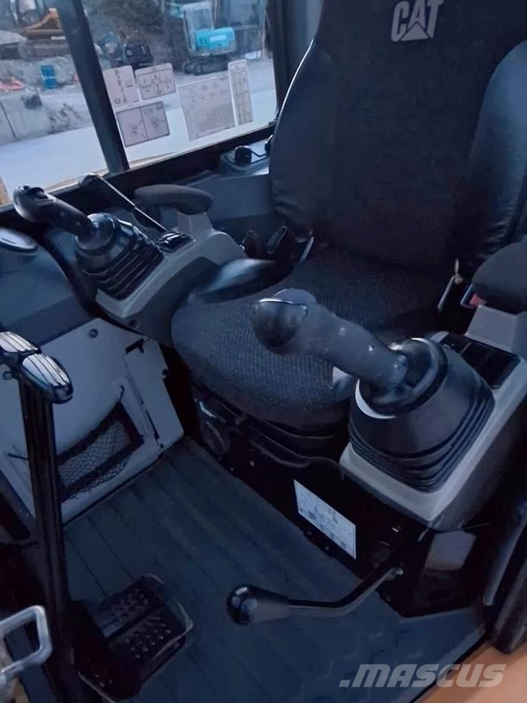 CAT 305E2CR Mini kotrók < 7t