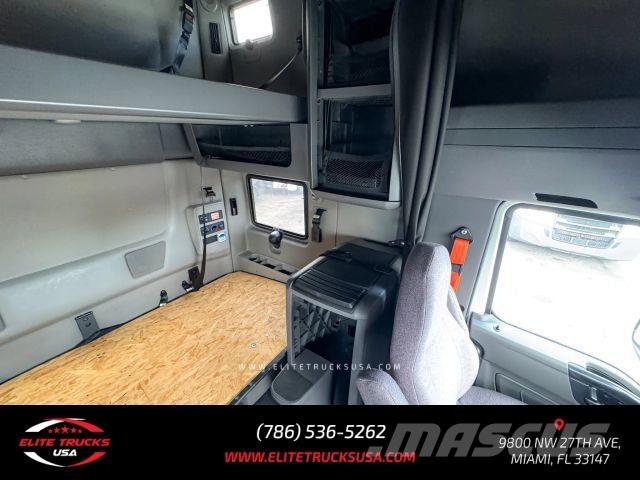 International LT Egyéb