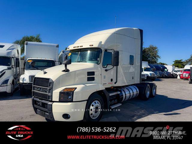 Mack Anthem Nyergesvontatók