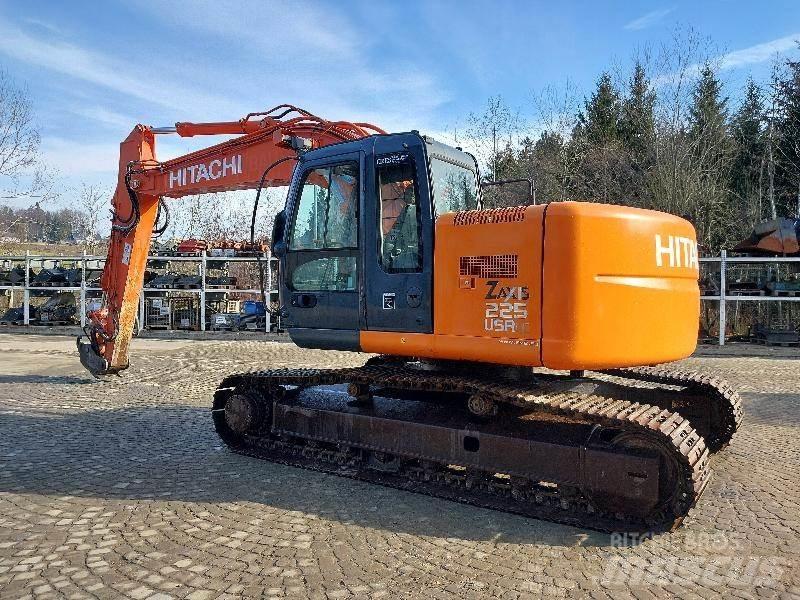 Hitachi ZX225USRLC Lánctalpas kotrók