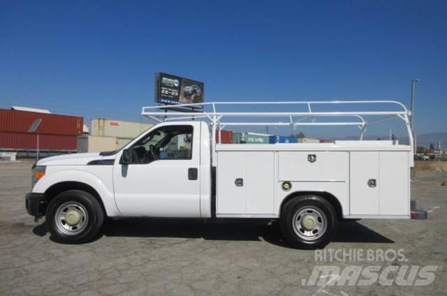 Ford F350 Műszaki mentők