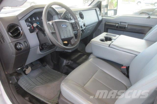 Ford F350 Műszaki mentők