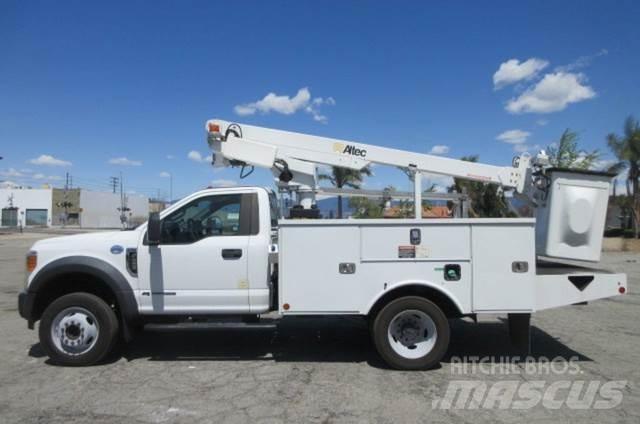 Ford F450 Műszaki mentők