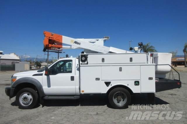 Ford F550 Műszaki mentők