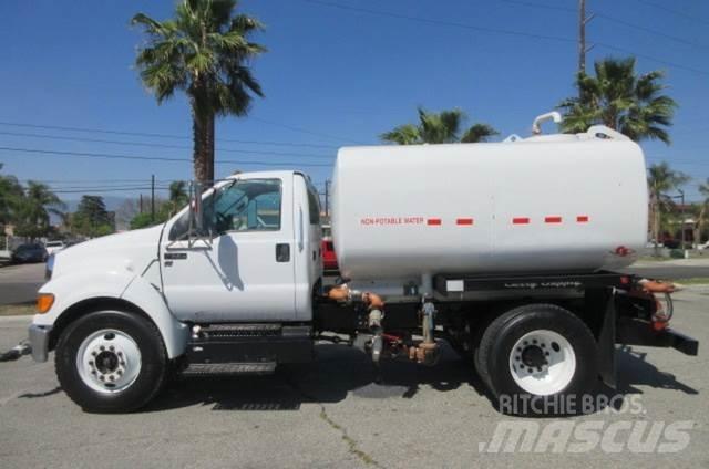 Ford F750 Műszaki mentők