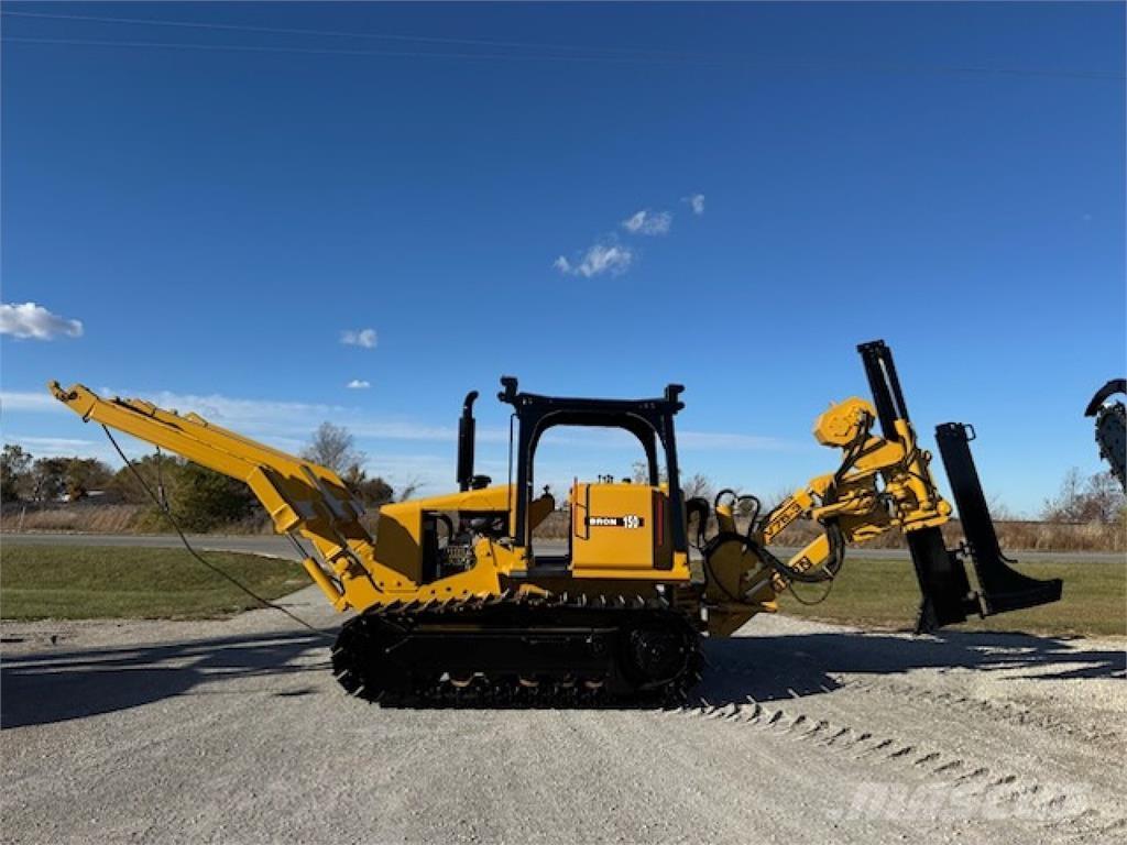 Bron 150 Árokásók