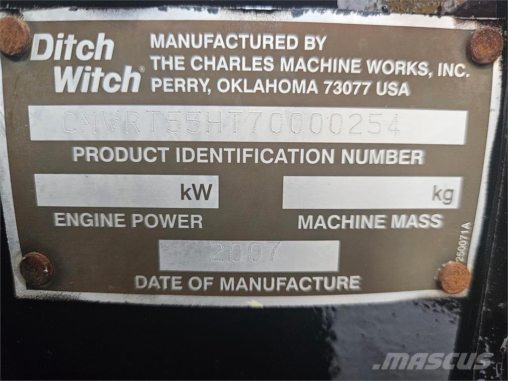Ditch Witch RT55 Kő és Betonvágó eszközök