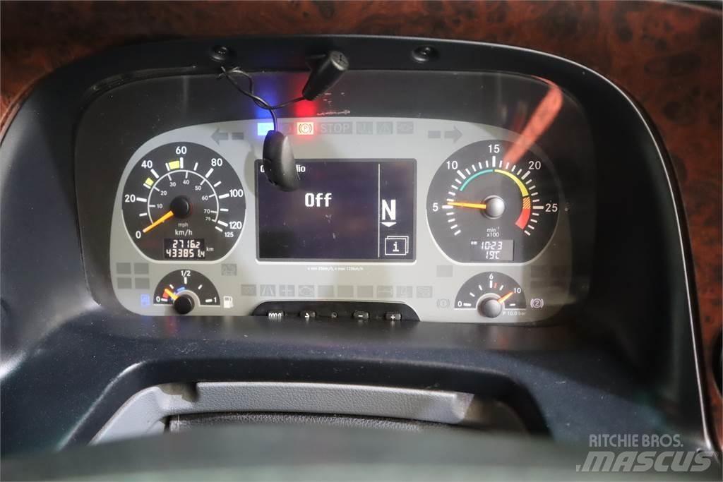 Mercedes-Benz ACTROS 1846 Dobozos teherautók