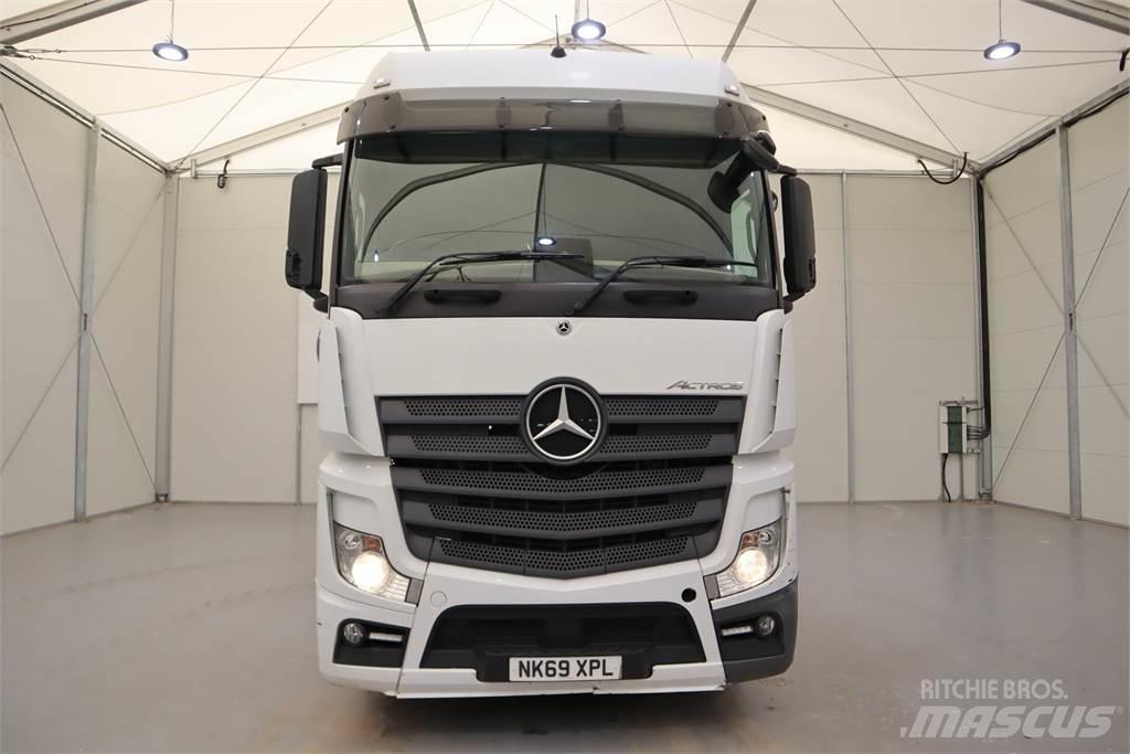 Mercedes-Benz Actros 2545 Nyergesvontatók