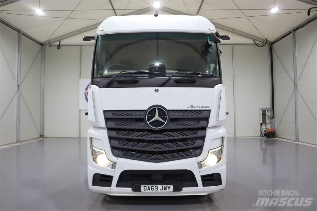Mercedes-Benz Actros 2545 Nyergesvontatók