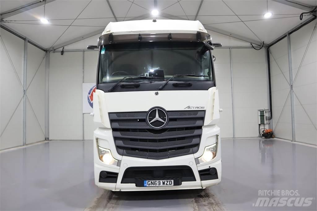 Mercedes-Benz Actros 2545 Nyergesvontatók