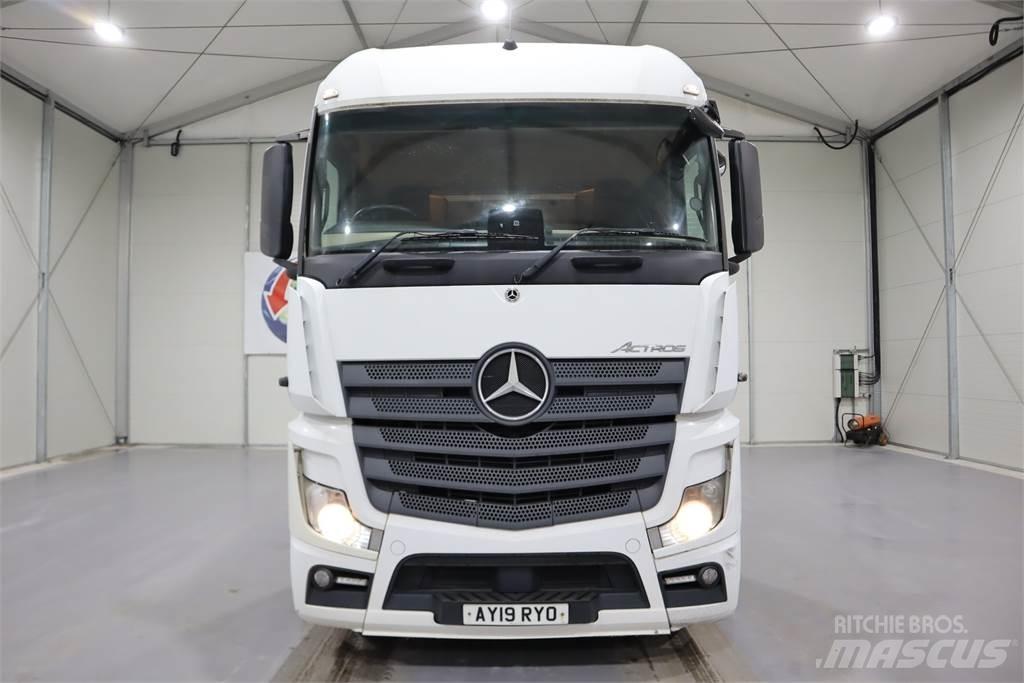 Mercedes-Benz Actros 2545 Nyergesvontatók