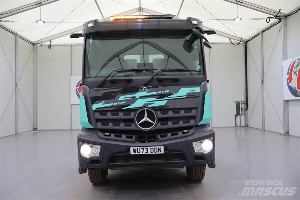 Mercedes-Benz AROCS 3240 Billenő teherautók