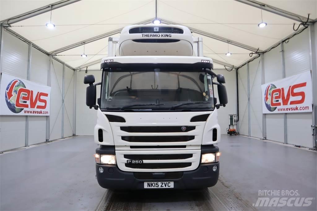 Scania P250 Hűtő konténerek