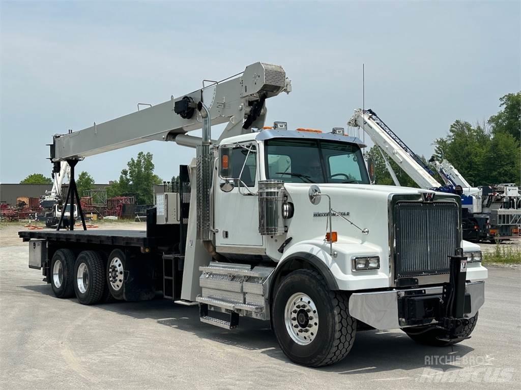 National 8100D Darus teherautók