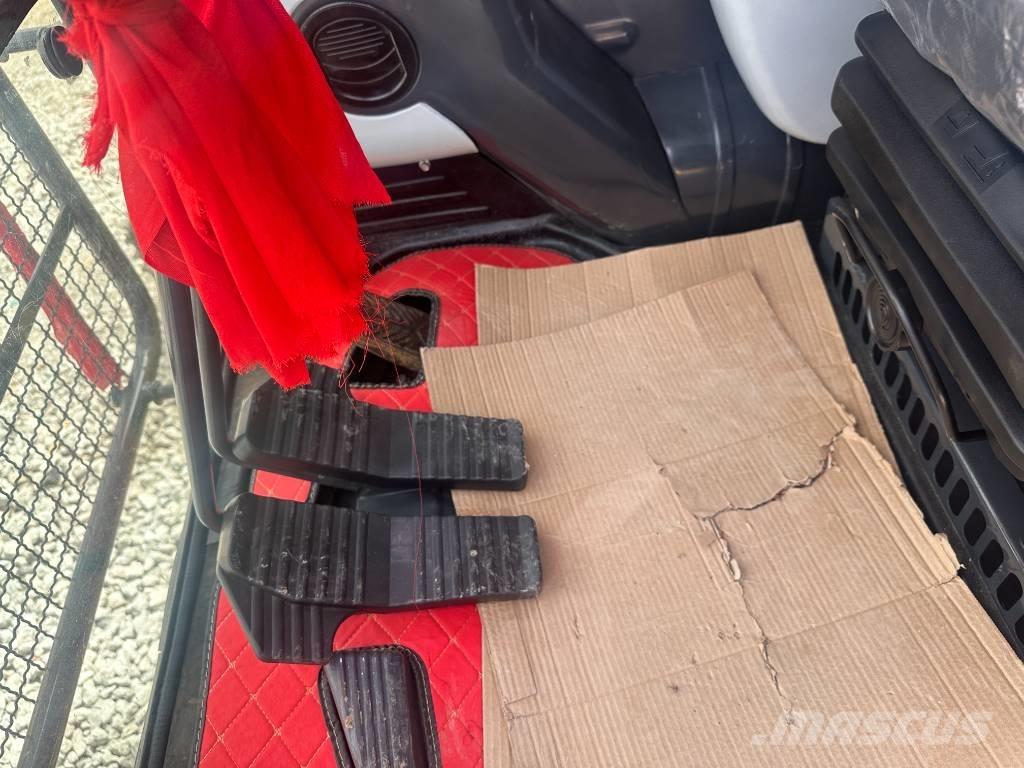 Komatsu PC 240 Lánctalpas kotrók