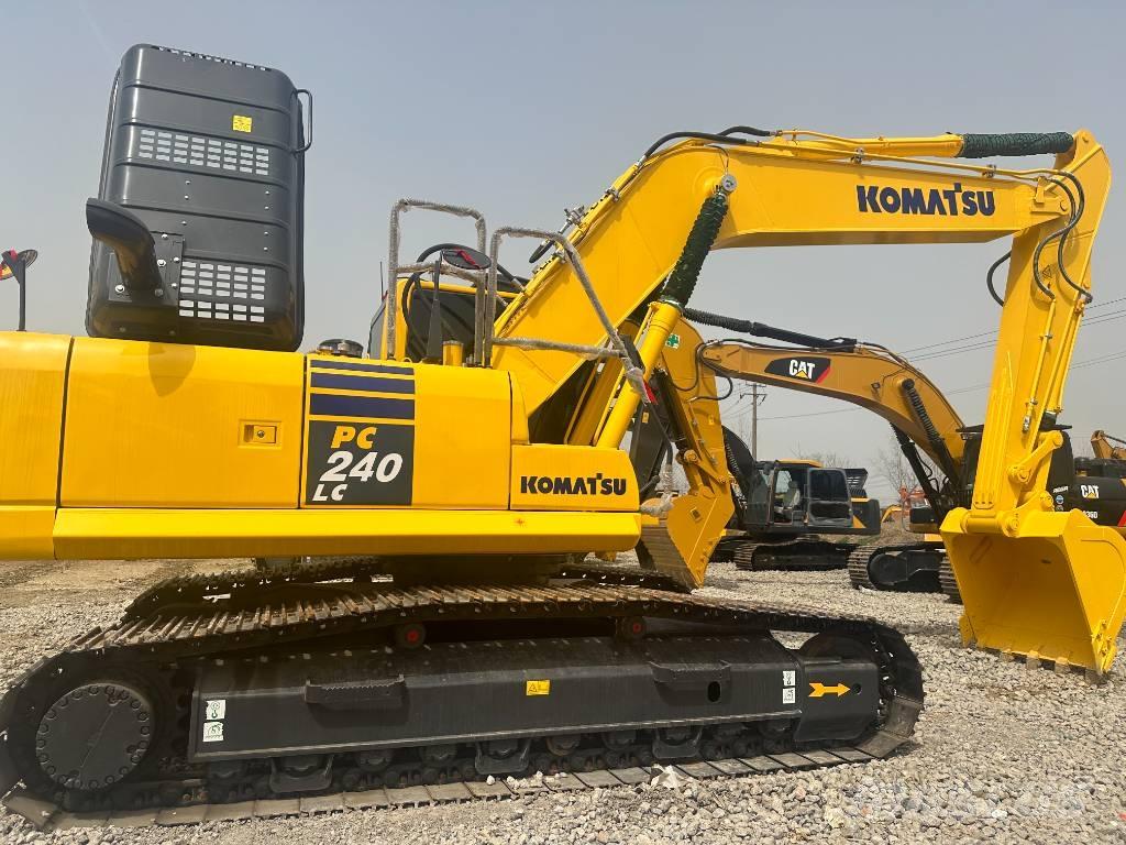 Komatsu PC 240 Lánctalpas kotrók