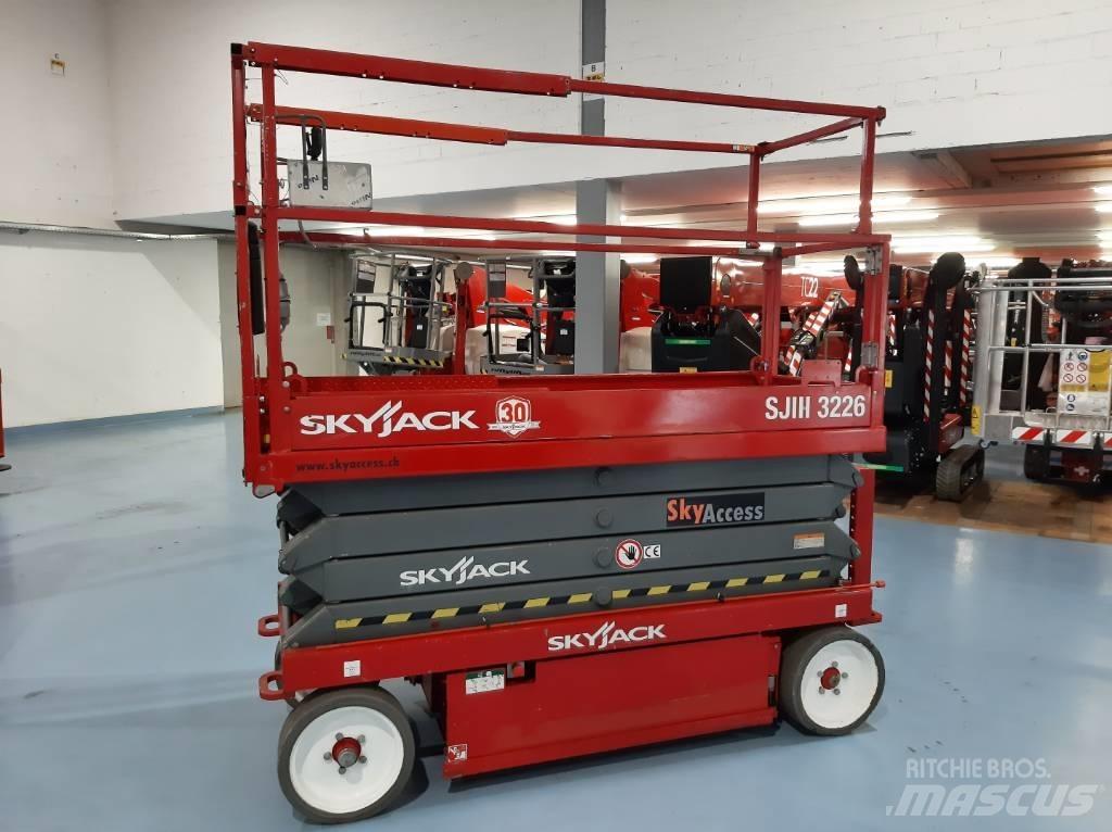 SkyJack SJIII 3226 Ollós emelők